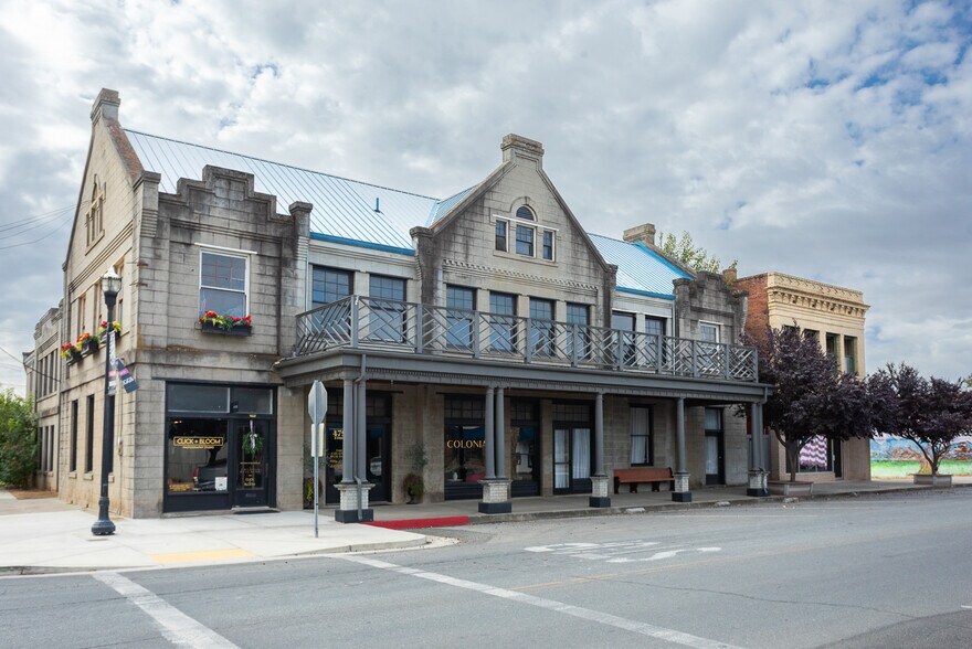 More Photos Of 479 B St, Biggs Storefront Retail Office For Sale