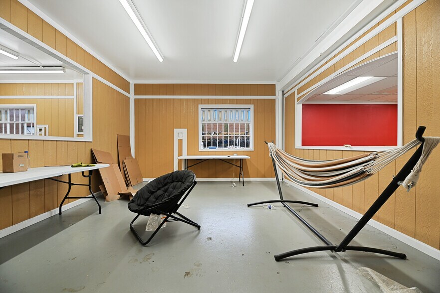 More Photos Of 7605 Barbara Ln, Clinton Industrial For Sale