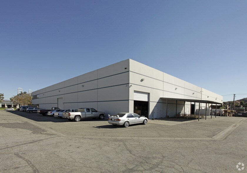 More Photos Of 28165 Avenue Crocker, Valencia Warehouse For Lease