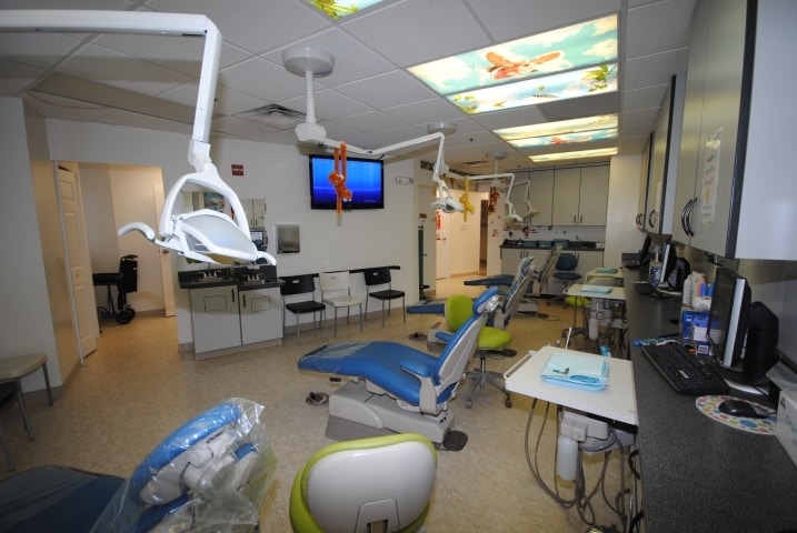 More Photos Of 42882 Truro Parish Dr, Ashburn Storefront For Sale