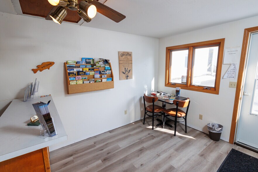 More Photos Of 6269 Wi-57, Sturgeon Bay Hotel For Sale