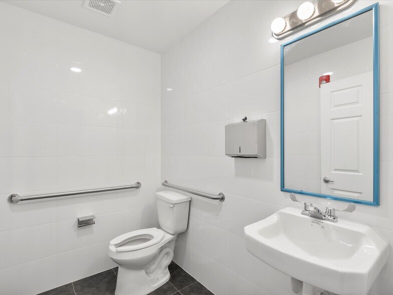 More Photos Of 4177 S Congress Ave, Palm Springs Assisted Living For Sale