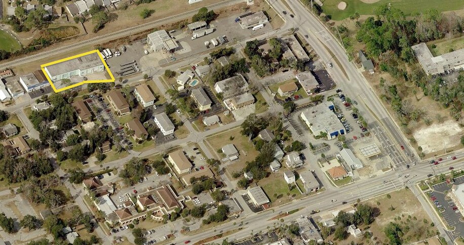 More Photos Of 1638-1644 S Segrave St, South Daytona Truck Terminal For Sale