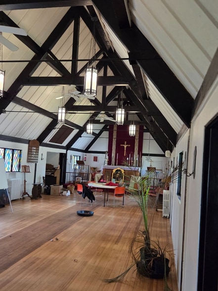 More Photos Of 252 Rushmore Ave, Carle Place Religious Facility For Sale