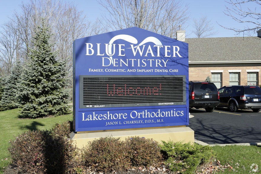 More Photos Of 3185 Corporate Grove Dr, Hudsonville Office For Lease