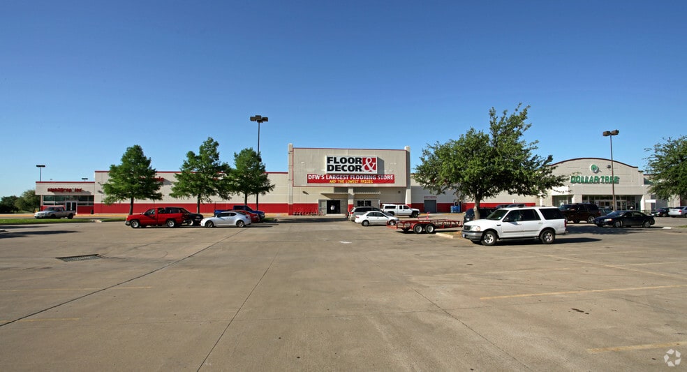 More Photos Of 2520-2540 E Pioneer Pky, Arlington Unknown For Lease