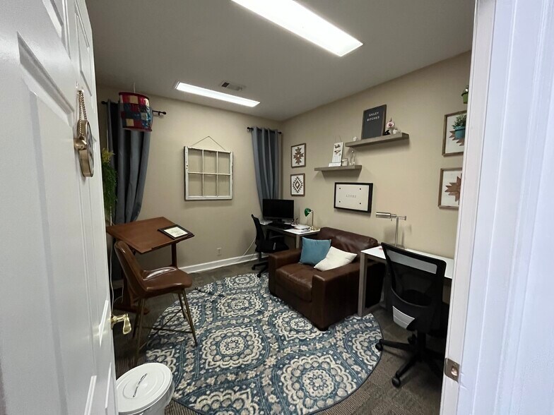 More Photos Of 850 Kennesaw Ave NW, Marietta Medical For Lease