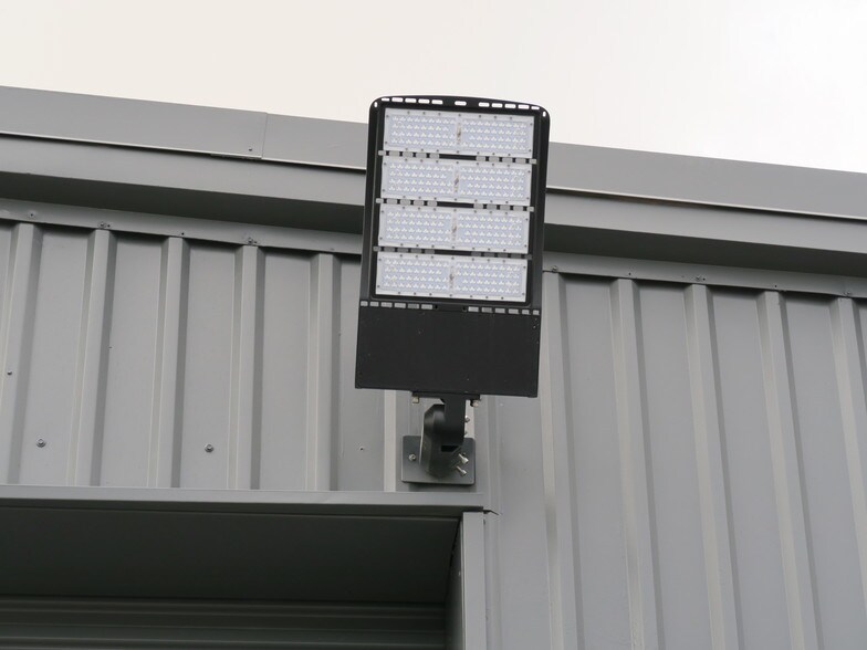 More Photos Of 5830 Star Ln, Houston Light Distribution For Lease