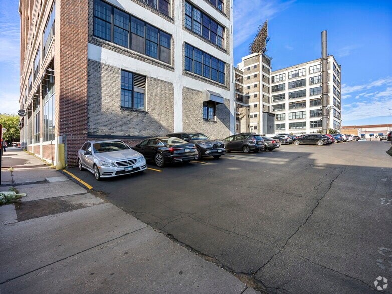 More Photos Of 132 10th St, Saint Paul Apartments For Sale