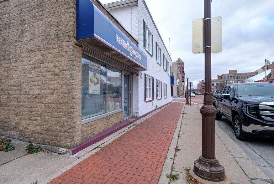 More Photos Of 329 4th St, Wausau Storefront Retail Residential For Sale