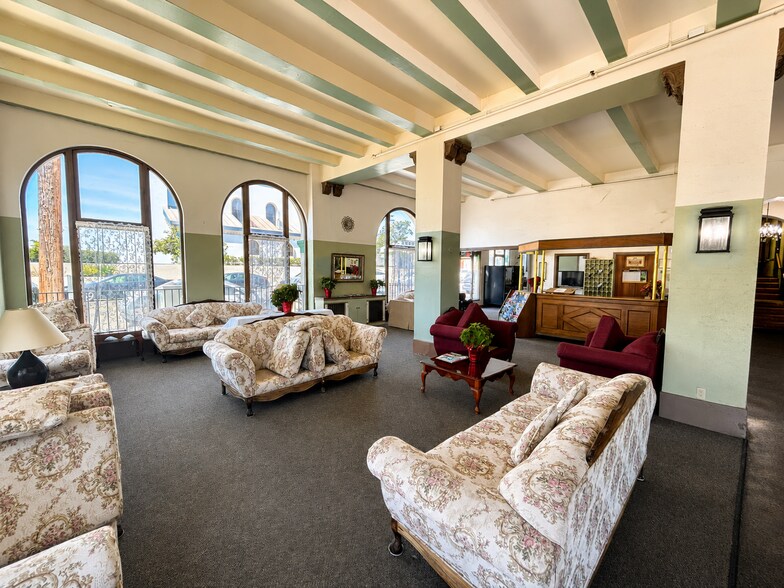 More Photos Of 3645 Park Blvd, San Diego Hotel For Sale