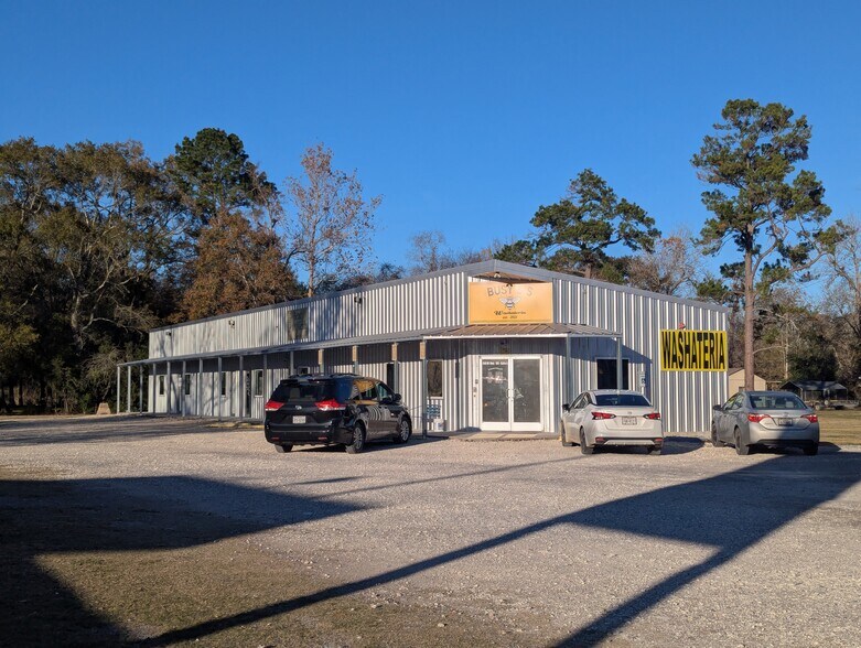 More Photos Of 660 Highway 105 E, Sour Lake General Retail For Lease