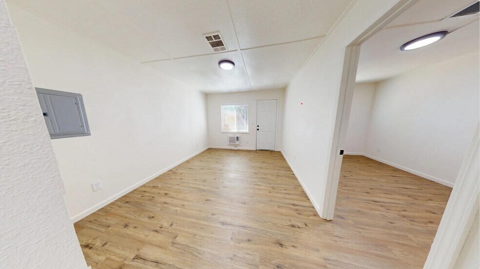 More Photos Of 2715 Twin View Blvd, Shasta Lake Multifamily For Sale