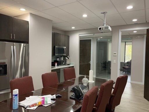 More Photos Of 245 Saw Mill River Rd, Hawthorne Medical For Lease