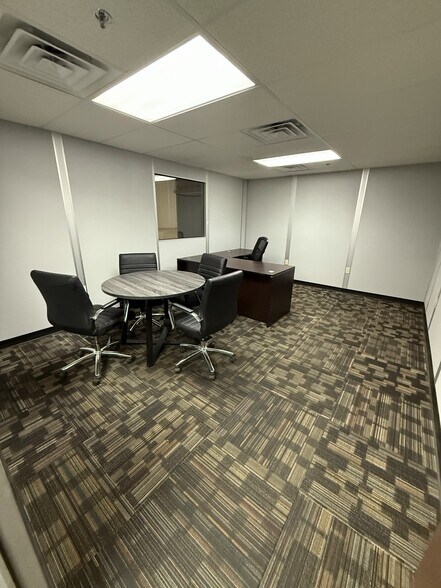 More Photos Of 408 Oak Bluff Ln, Goodlettsville Distribution For Lease