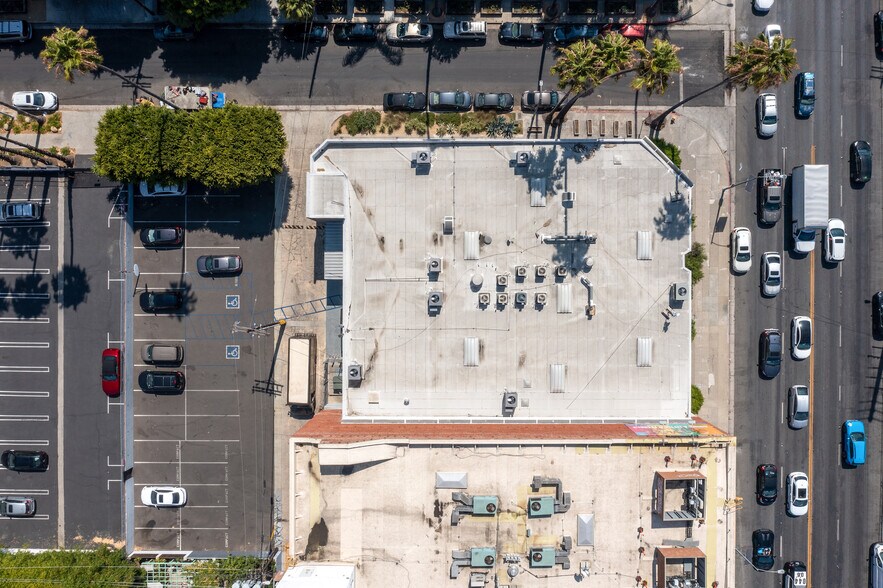 More Photos Of 6151-6159 Santa Monica Blvd, Los Angeles Showroom For Lease