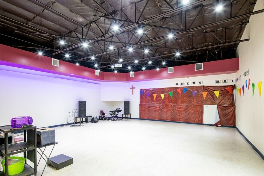 More Photos Of 19801 Mariner Ave, Torrance Loft Creative Space For Sale