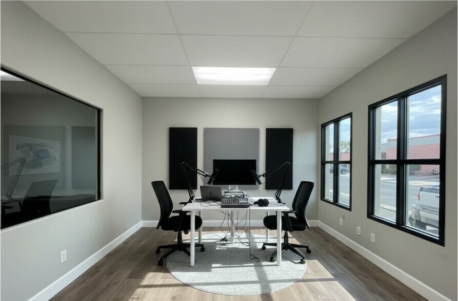 More Photos Of 215 E Warm Springs Rd, Las Vegas Office For Lease