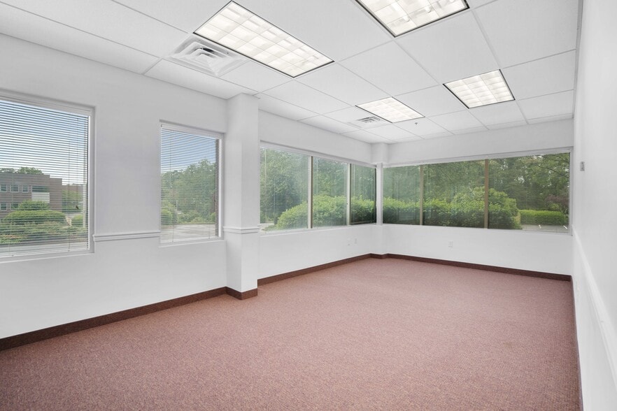 More Photos Of 46650 Corporate Dr, Lexington Park Office For Sale