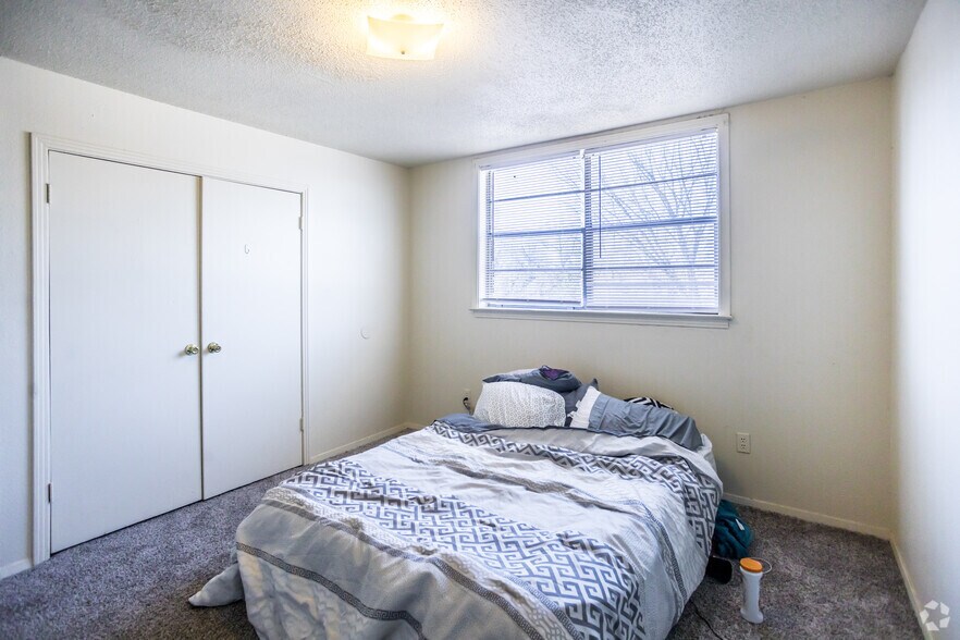 More Photos Of 2227 Airways Blvd, Memphis Apartments For Sale