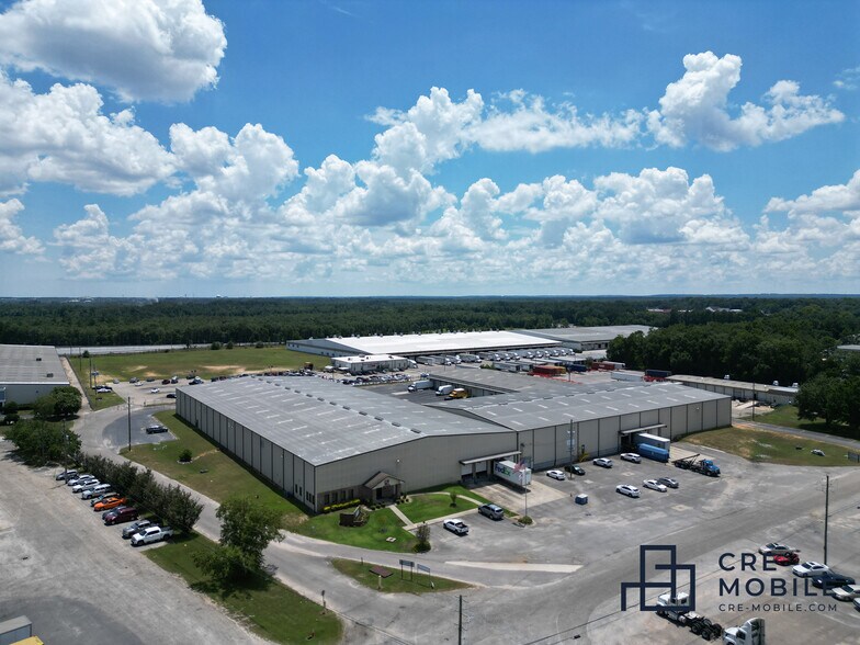 More Photos Of 248 Jacintoport Blvd, Saraland Warehouse For Lease