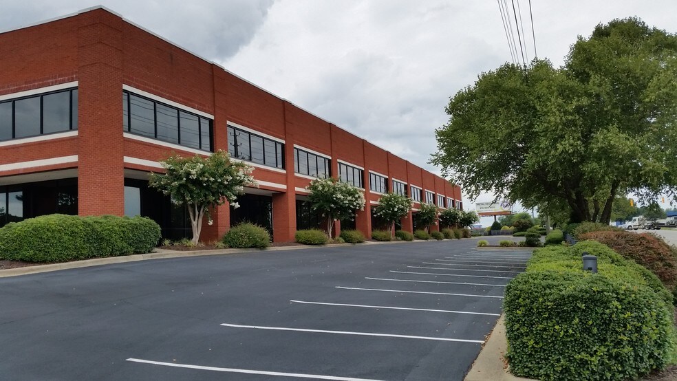 More Photos Of 8325 US 70 Bus Hwy W, Clayton Flex For Lease