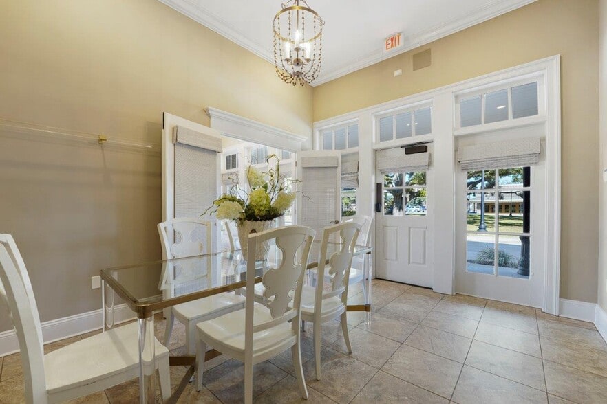 More Photos Of 5656 Nelson Rd, Lake Charles Unknown For Lease