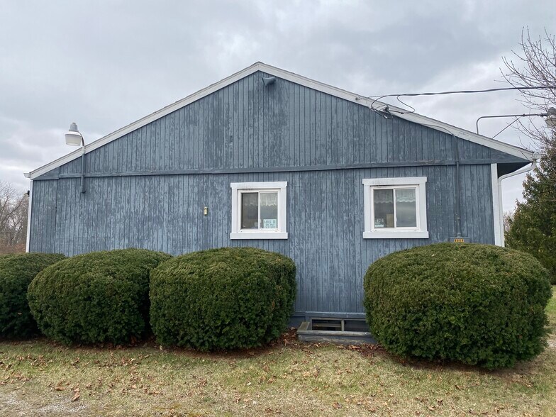 More Photos Of 8009 N McKinley Rd, Flushing General Retail For Sale