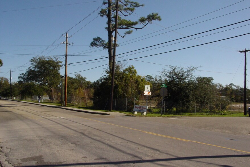 More Photos Of 2006 Government St, Ocean Springs Land For Sale