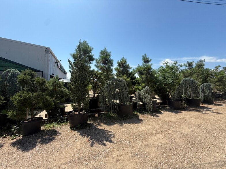 More Photos Of 4022 Broadway Blvd, Garland Freestanding For Sale