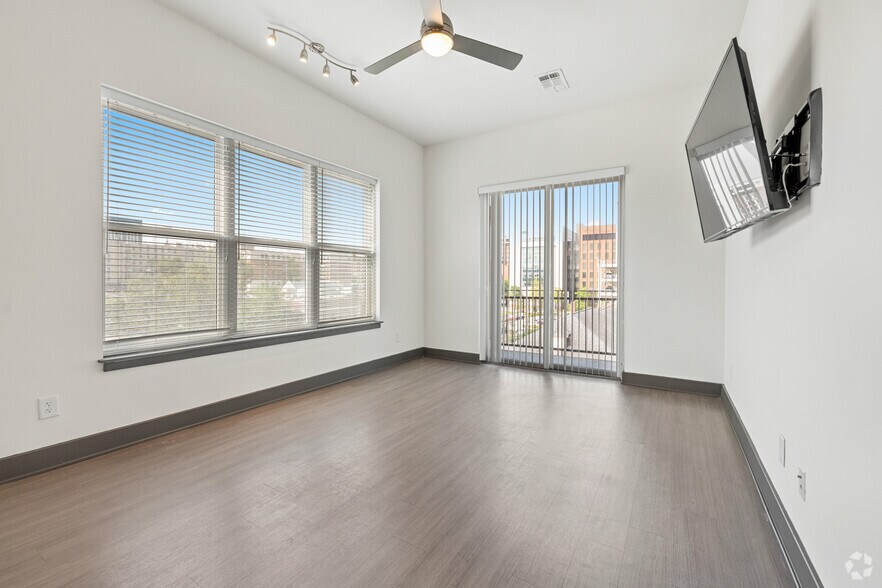 More Photos Of 707 Richard Arrington Jr Blvd S, Birmingham Multifamily For Sale