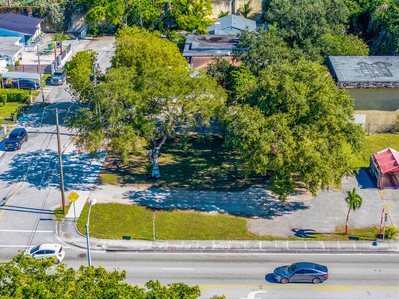 More Photos Of 5235 NW 7th Ave, Miami General Retail For Sale