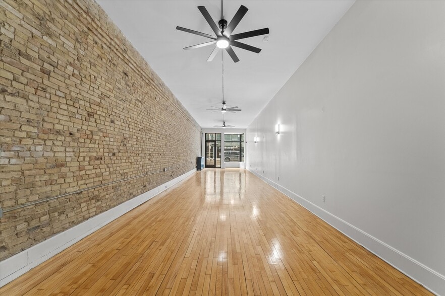 More Photos Of 532 N Water St, Milwaukee Office For Lease