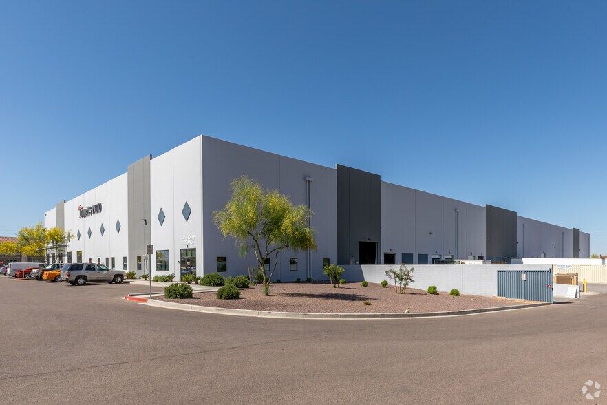 More Photos Of 24400 N 19th Ave, Phoenix Warehouse For Lease