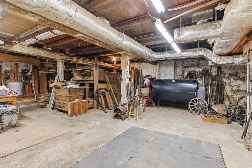 More Photos Of 953 Victory Hwy, Burrillville Bar For Sale