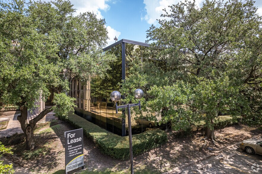 More Photos Of 2411 Fountain View Dr, Houston Office For Lease