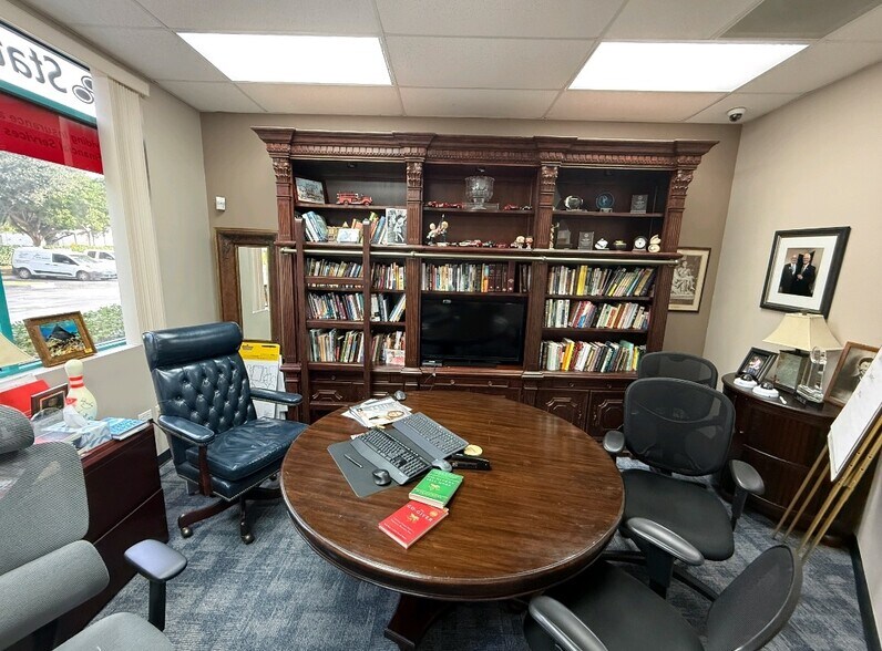 More Photos Of 12330 SW 53rd St, Cooper City Warehouse For Lease