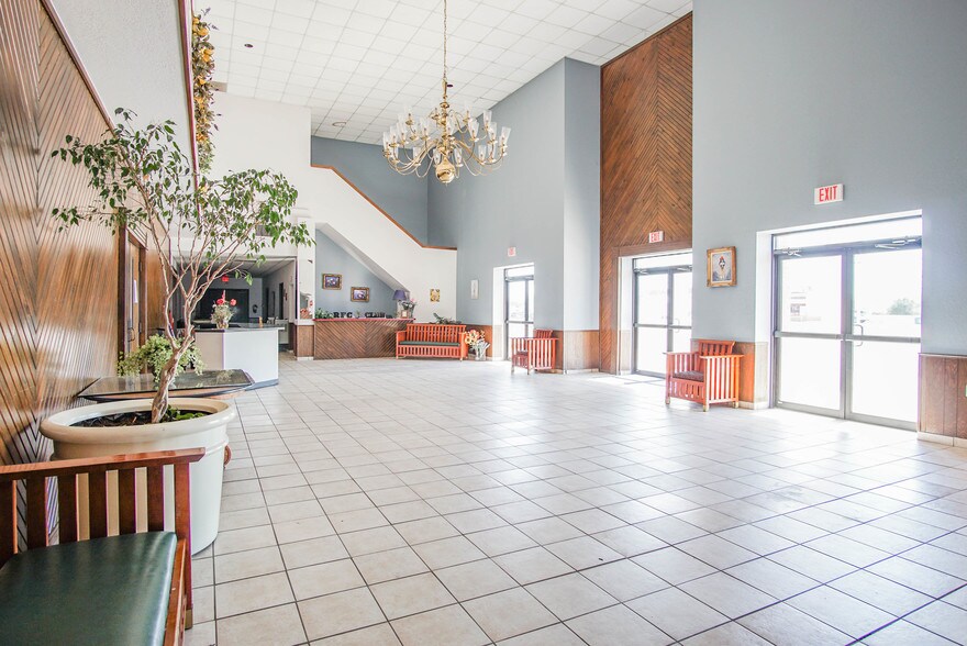 More Photos Of 1005 SW 4th St, Moore Religious Facility For Sale