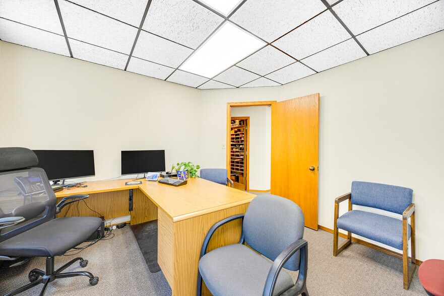 More Photos Of 2910 N Arcadia St, Colorado Springs Office For Lease