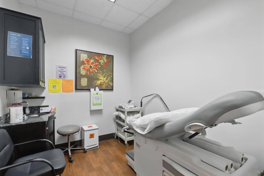 More Photos Of 1425 8th Ave, Fort Worth Medical For Sale