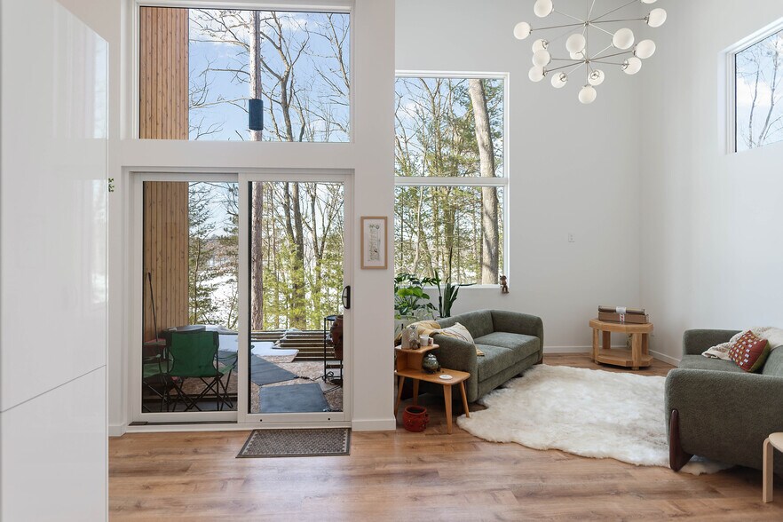 More Photos Of 7103 Lake View Rdg, Lake Ann Hospitality For Sale