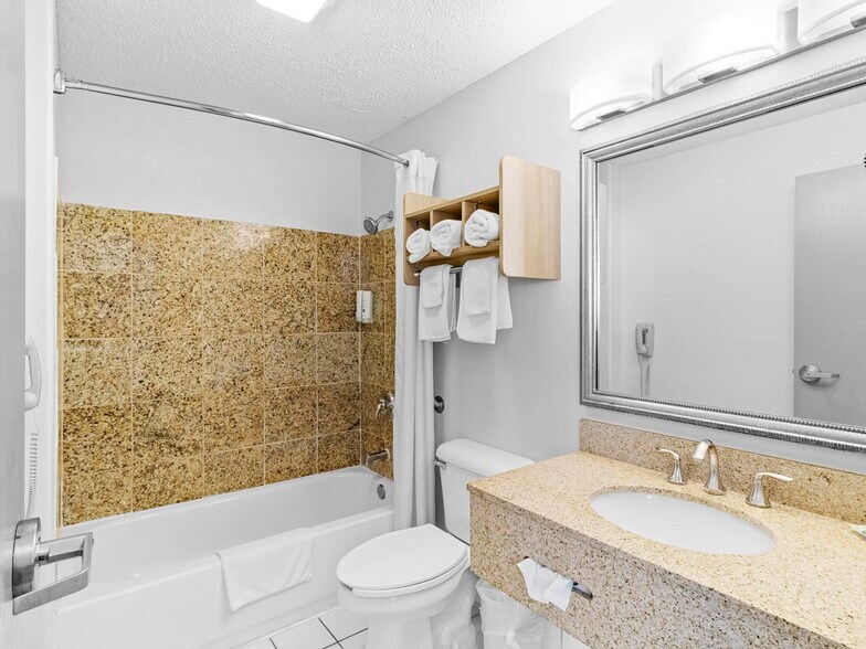 More Photos Of 15150 Brighton Rd, Brighton Hotel For Sale