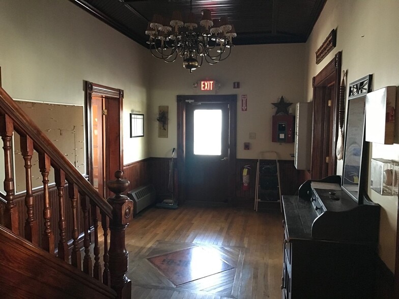 More Photos Of 1454 State Route 30, Wells Specialty For Lease