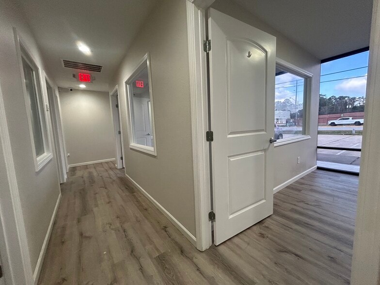 More Photos Of 1715 Sawdust Rd, Spring Self Storage For Lease