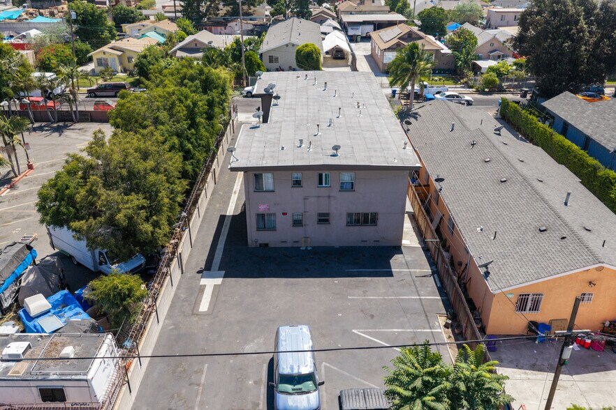More Photos Of 1433 E 61st St, Los Angeles Apartments For Sale