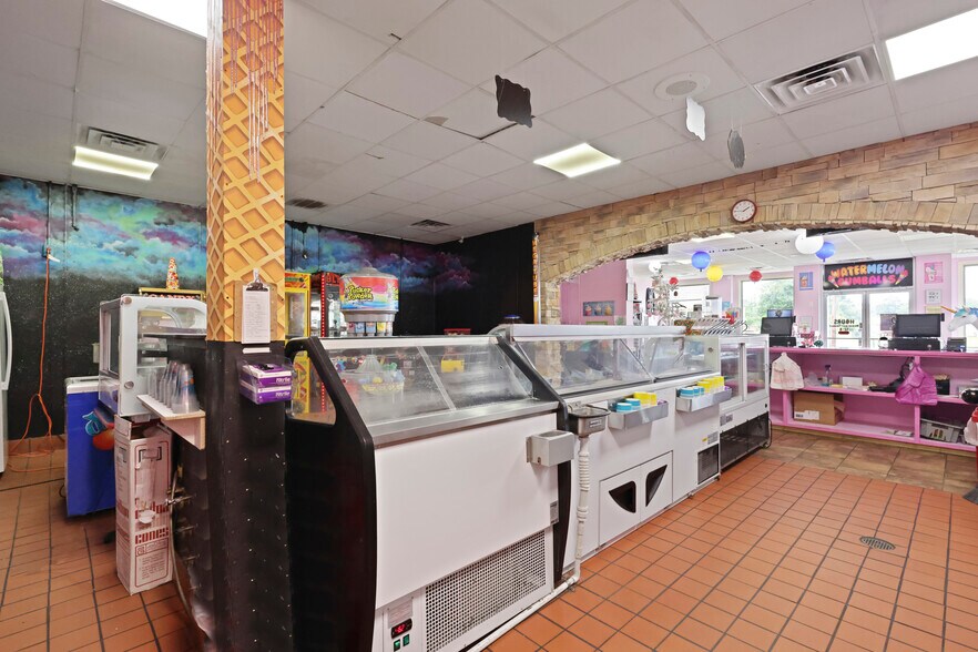 More Photos Of 298 W Orange St, Jesup Restaurant For Sale