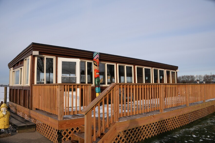 More Photos Of 7707 Dyke Rd, Fair Haven Sports And Entertainment For Sale