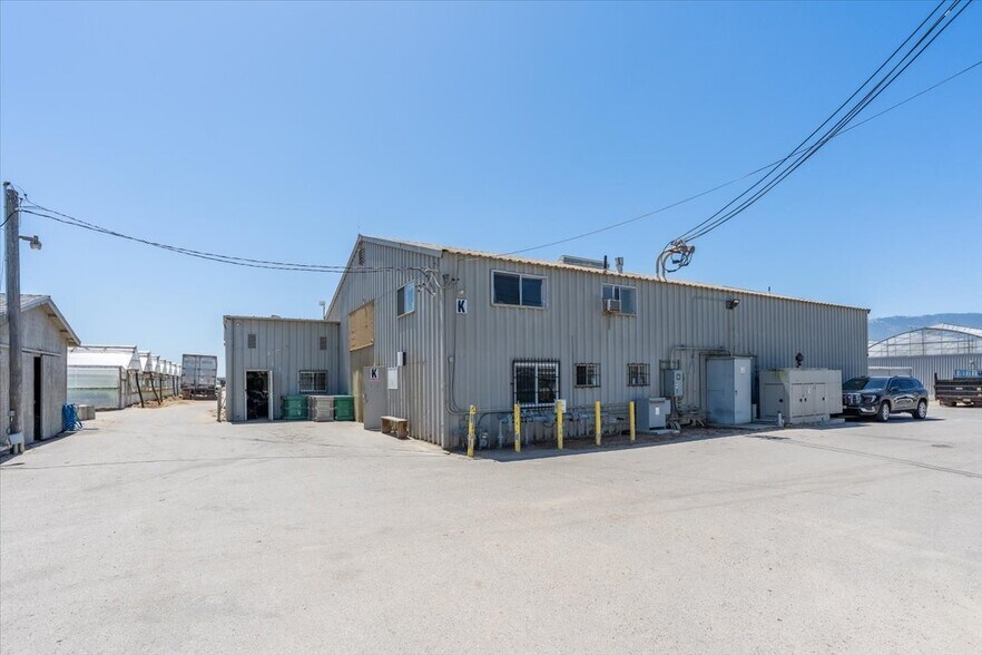 More Photos Of 23820 Potter Rd, Salinas Contractor Storage Yard For Sale