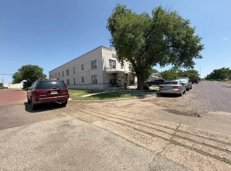 More Photos Of 1601 S Buchanan St, Amarillo Apartments For Sale