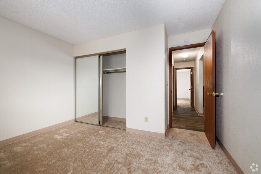 More Photos Of 1 Park Terrace Ln, Fairview Heights Apartments For Sale